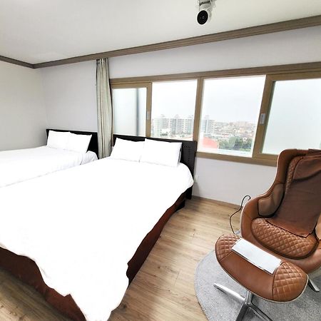 Top Island Hotel Jeju Eksteriør billede