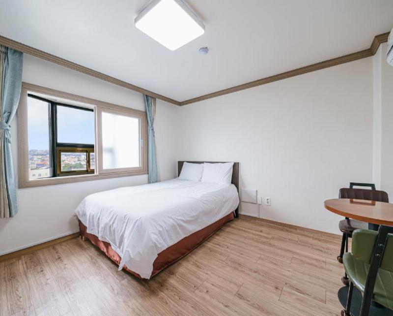 Top Island Hotel Jeju Eksteriør billede